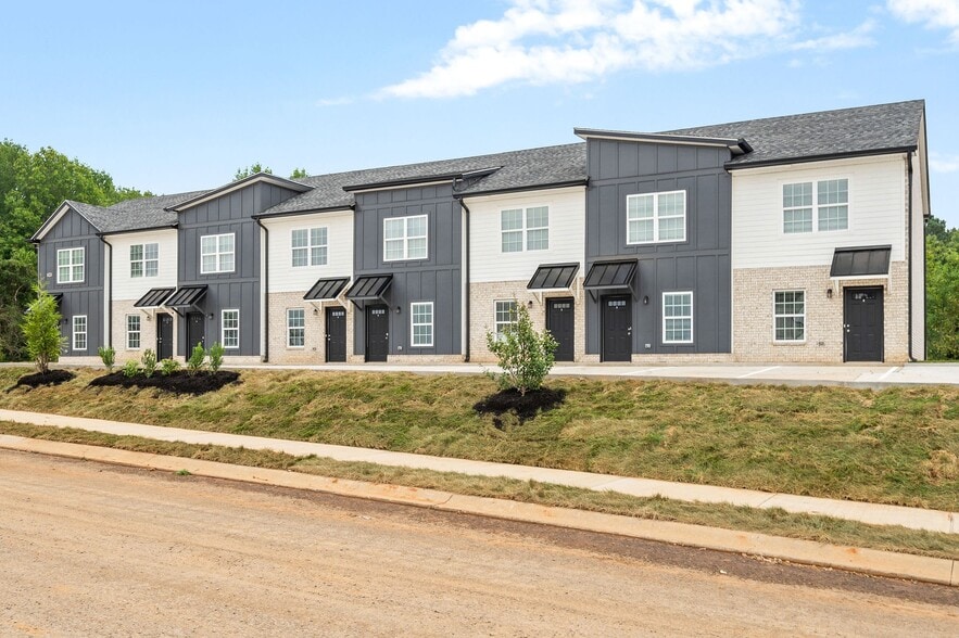 Building Photo - Meadow Hill Townhomes
