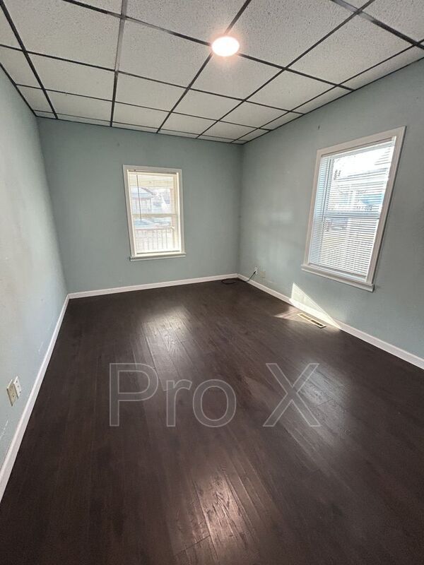 Building Photo - 1506 N Joplin St