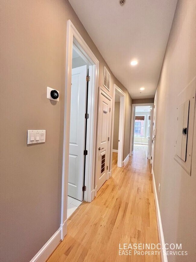 Building Photo - 444 M St NW