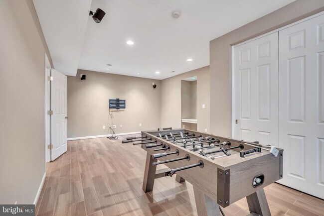 Building Photo - 20195 Hidden Creek Ct