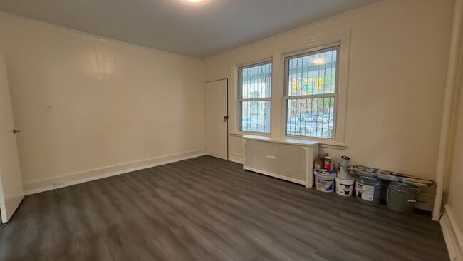 Building Photo - 2521 John F. Kennedy Blvd