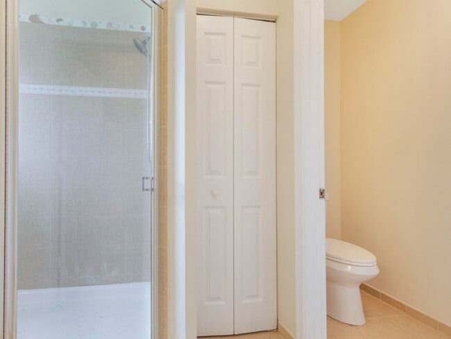 Building Photo - 6219 Eaton St