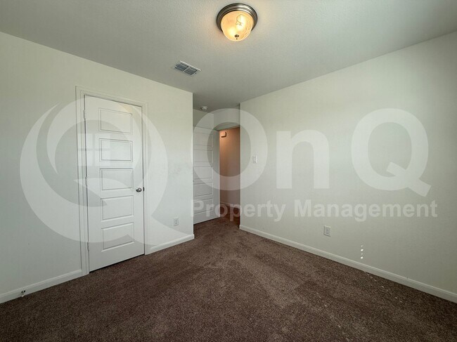 Building Photo - 3002 Trina St