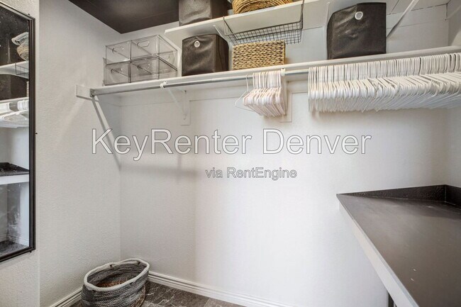 Building Photo - 3420 W 98th Pl
