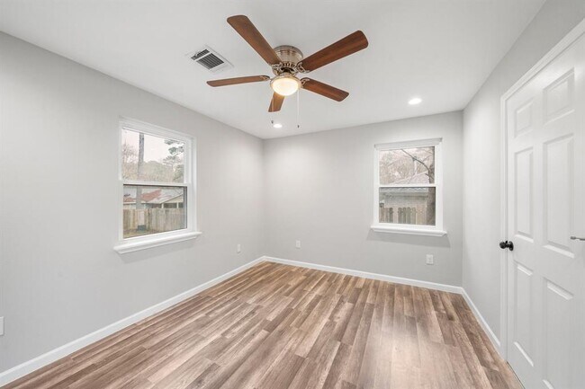 Building Photo - 3527 Willie Way