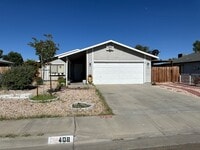 Building Photo - 3 bed, 2 bath home available for rent 8/6/25!