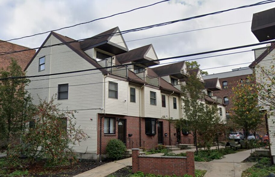 Building Photo - 41 Ashford St