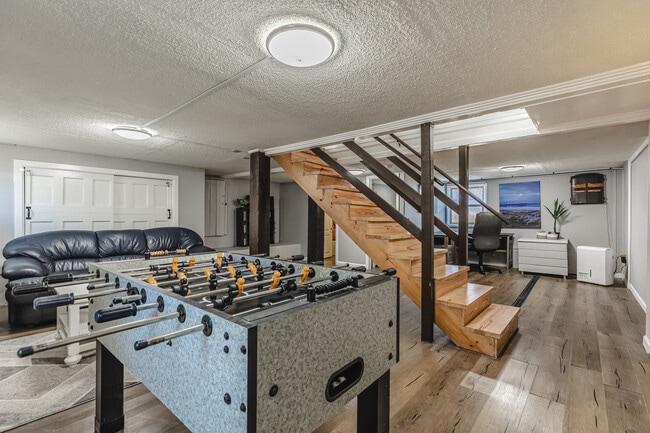 Building Photo - 1680 Hemingway Dr SW