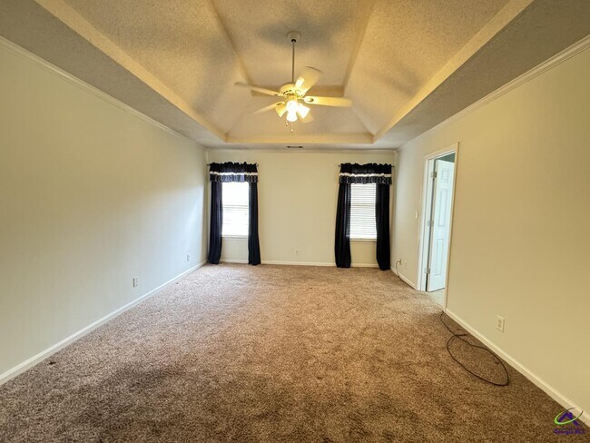Building Photo - 104 Myles Ln