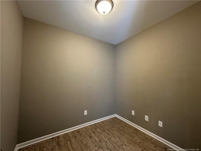 Building Photo - 5613 Bright View St