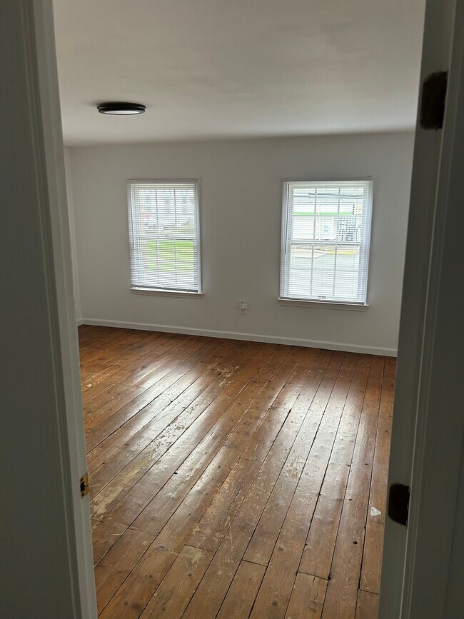 Building Photo - 2875 NY-43