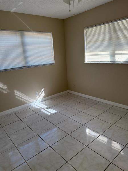 Building Photo - 9134 NW 32nd Manor