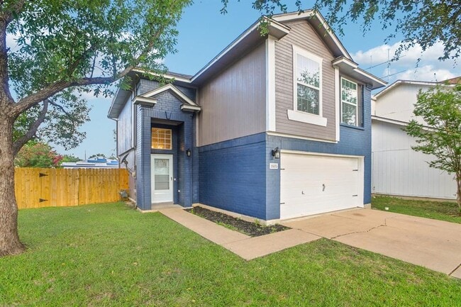 Building Photo - 1605 Lantern Light Dr
