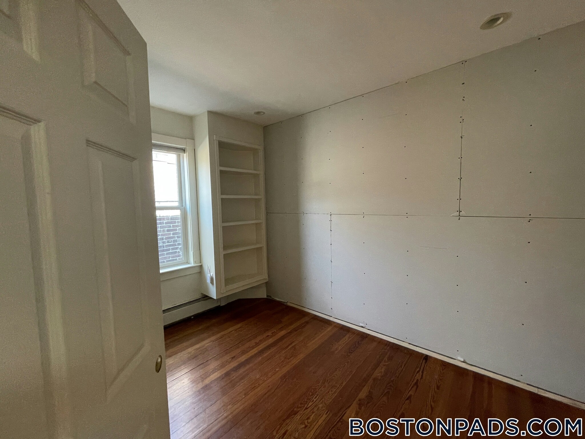 Building Photo - 151 Highland St