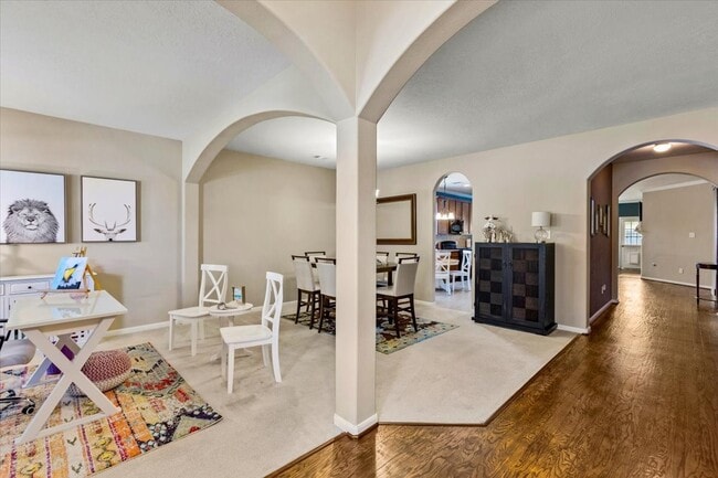 Building Photo - 4472 Gerona St