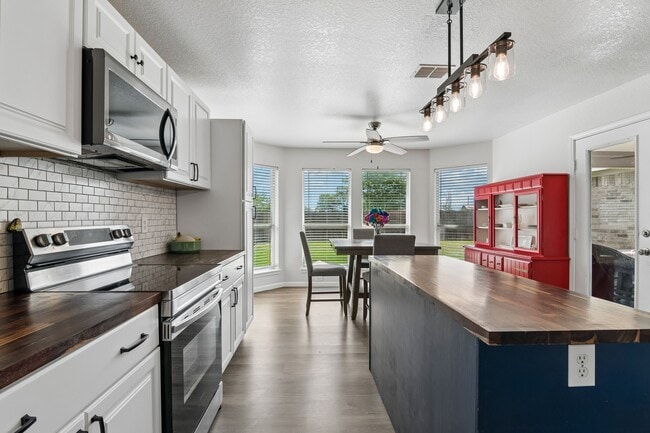 Building Photo - 2170 Jolie Ct