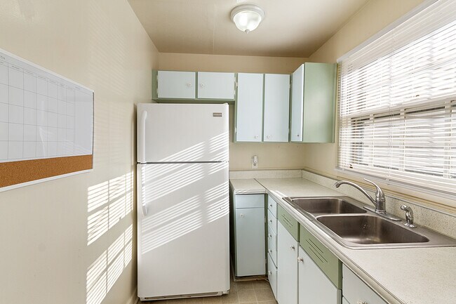 Building Photo - Georgetown Townhomes