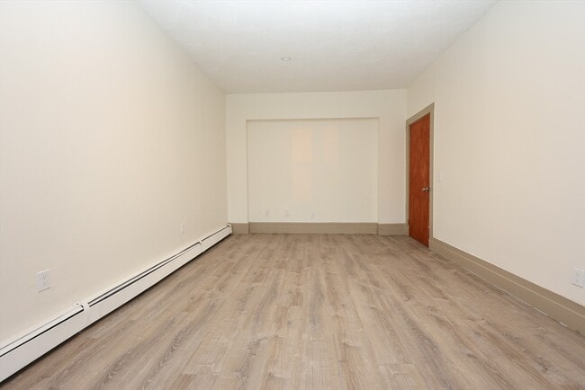 Building Photo - 6 Waumbeck St