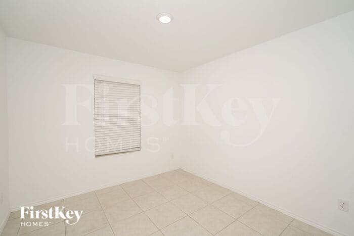 Building Photo - 14841 Firerock Rd