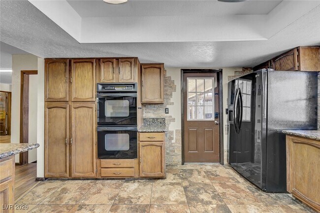 Building Photo - 6975 O'Bannon Dr