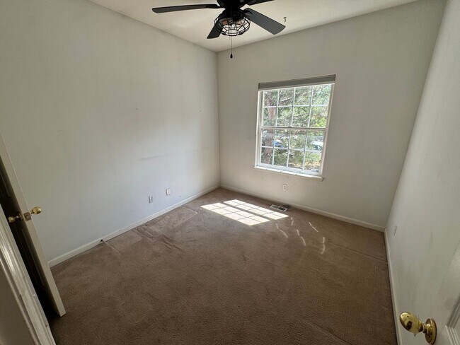 Building Photo - Spacious 4-Bedroom Home Near Sloan's Lake & Broncos Stadium