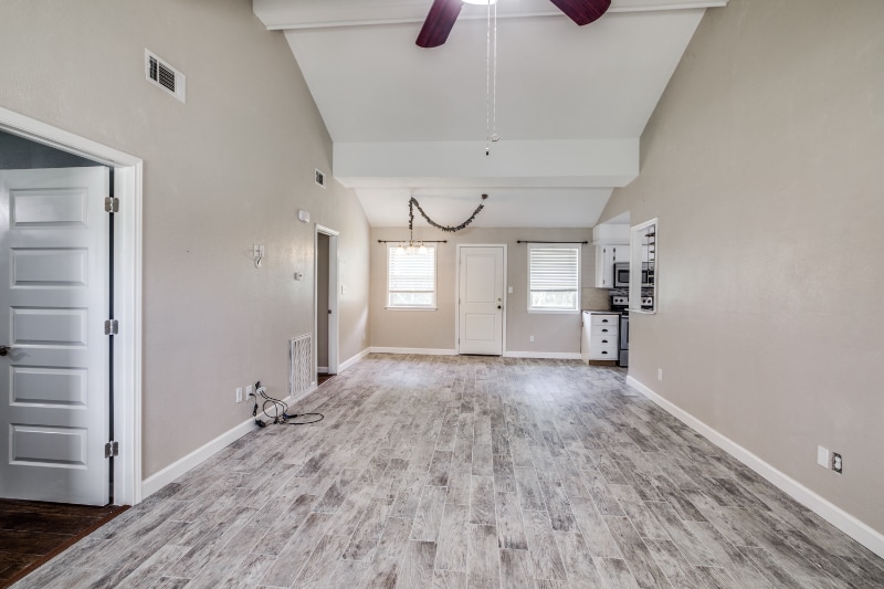 Building Photo - 908 Redberry Hill St