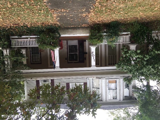 Building Photo - 1 br, 2 bath Apartment - 1102 N. Mangum