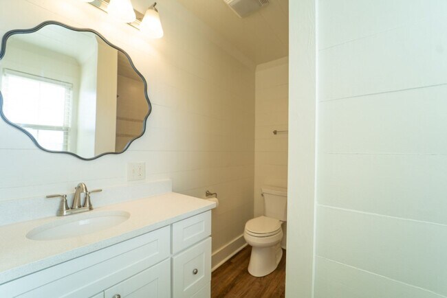 Building Photo - Historic Farmhouse set on 1.2 Acres!