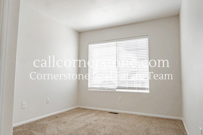 Building Photo - 2138 Phillips Alley