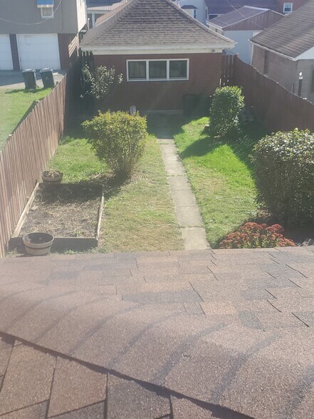 Building Photo - 1312 4th Ave