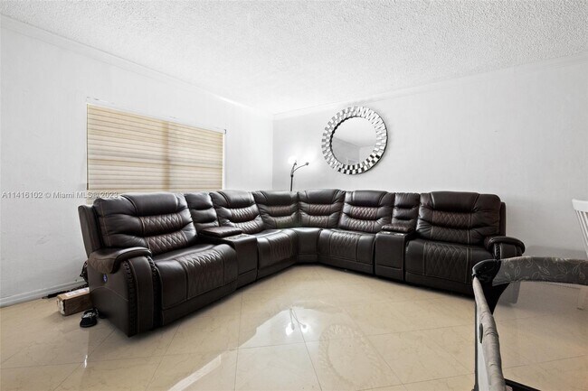 Building Photo - 2600 S Ocean Dr