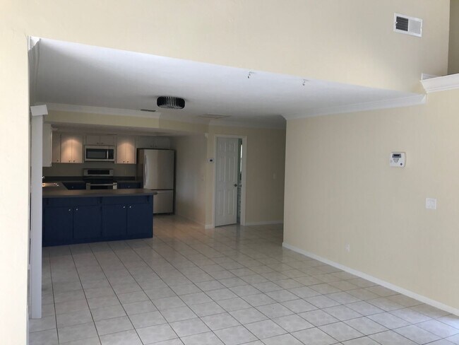 Building Photo - 904 Archer Pkwy E