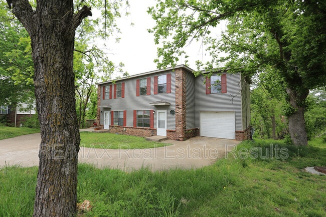 Primary Photo - 602 Camellia Dr