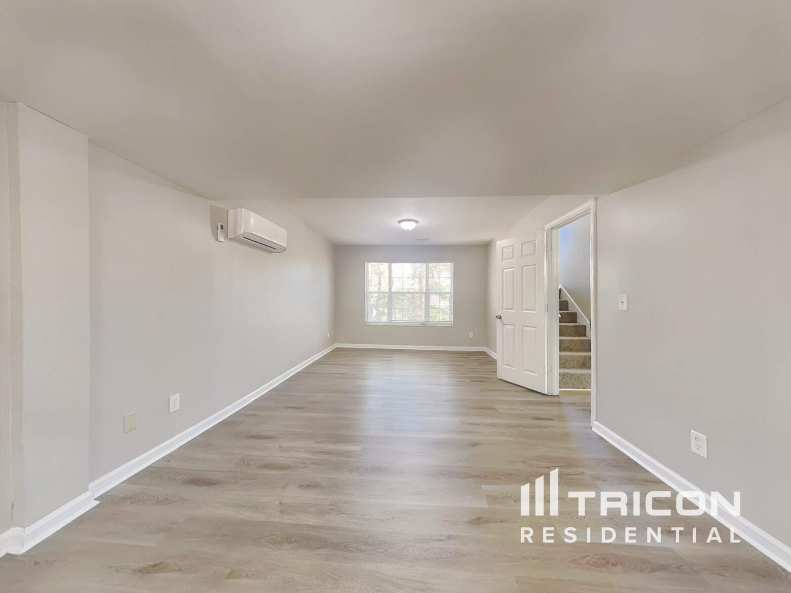 Building Photo - 235 Princeton Way