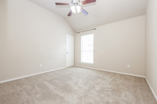 Building Photo - 2919 Chalet Knolls Ln