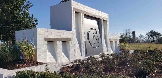 Building Photo - 4350 Boulonnais Ave