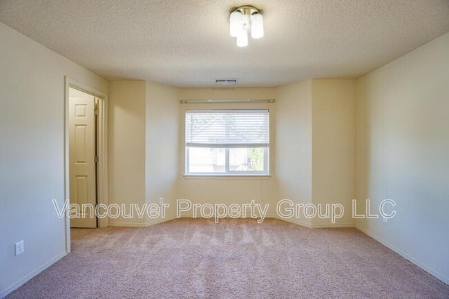 Building Photo - 2645 NE 87th Ave