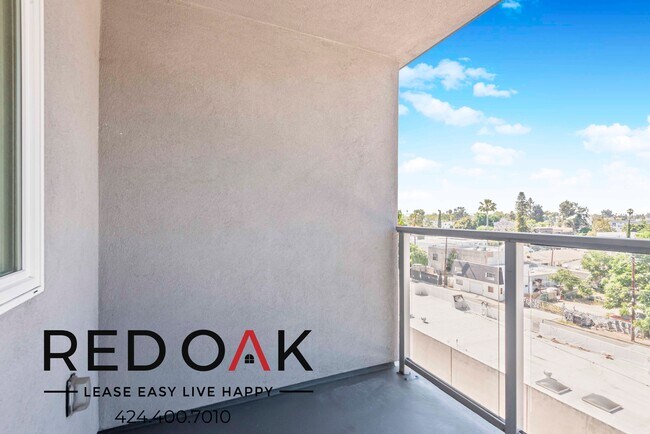 Building Photo - 11405 Chandler Blvd