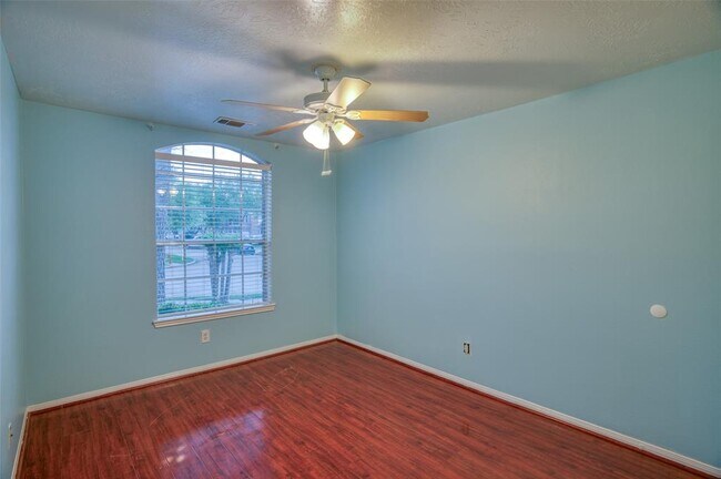 Building Photo - 14918 Appaloosa Ave