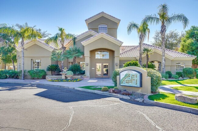 Building Photo - 5335 E Shea Blvd