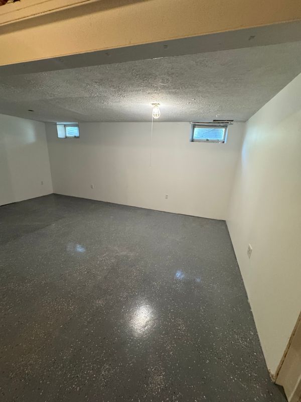 Building Photo - 9730 Red Clover Ct