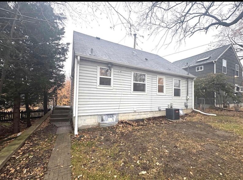 Building Photo - 5217 Washburn Ave S