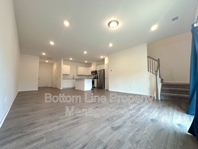 Building Photo - 2773 Yeager Dr NW