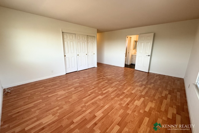 Building Photo - Spacious 4 Bedroom Home with Large Backyard in San Bruno