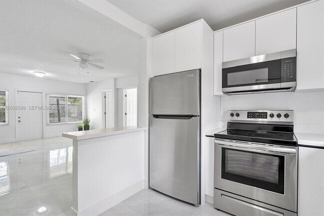 Building Photo - 1810 NW 47th St