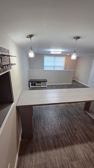 Building Photo - 7896 Elderberry Cir