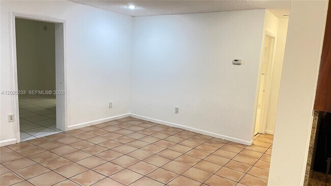Building Photo - 4760 SW 66th Terrace