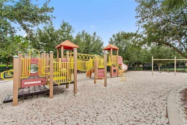 Building Photo - 5204 Oakbourne Ave