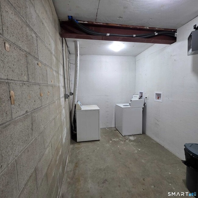 Building Photo - 24 Martone St