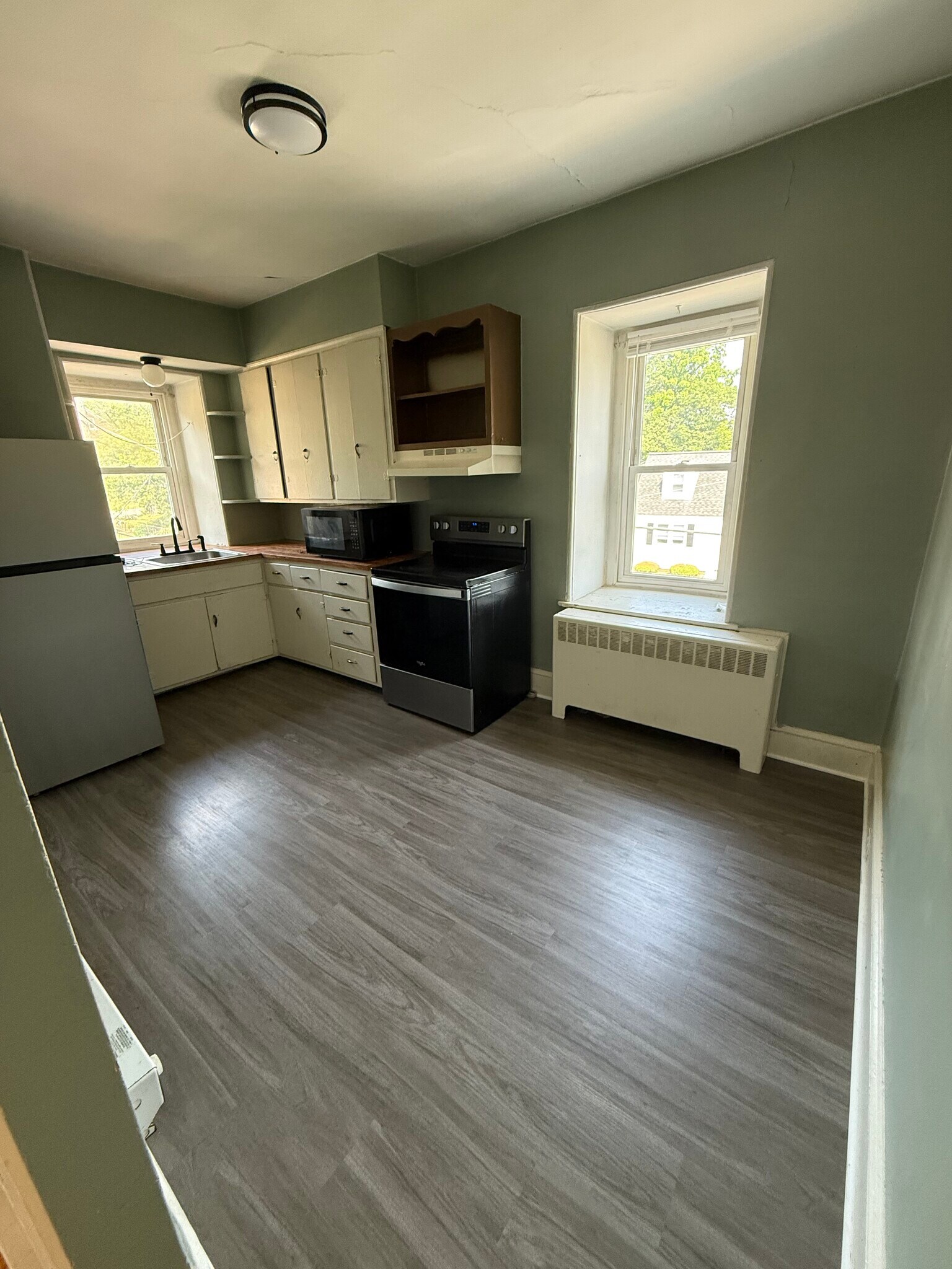 Kitchen - 300 S Main St
